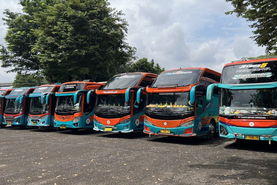 Sewa Bus Pariwisata
